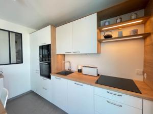 LUrban - Parc, centre, parking & balcon avec vue!