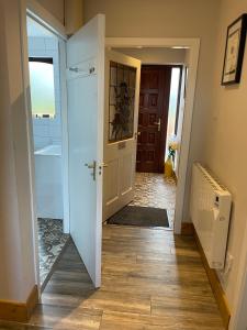 Harmony House enclosed property near beach and lake