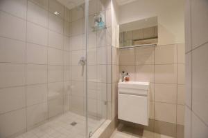 Foreshore Place Suites