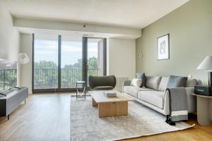 Pentagon City 1BR w WD Pool nr Reagan Airport WDC-558