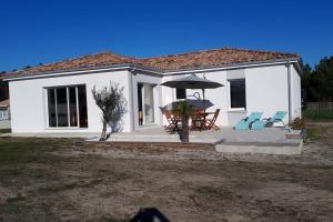 Villas Montalivet a 1km,Villa(jardin)a 1km plages wifi : photos des chambres