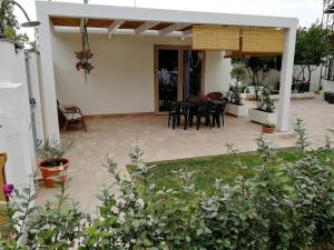 Seaside Garden - Guest Suite img2