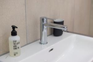 STAYY Bijou Balgrist Apartment nahe Spital und Kinderspital - 24h Self Check-in - Parking