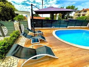 NOEL - three bedroom apartment with pool