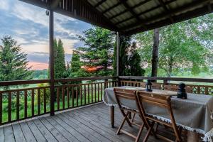 Siedlisko Wiłkupie, Dom na wzgórzu