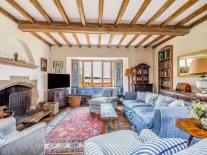 Historic Waterfront Home in Bosham - Pass the Keys