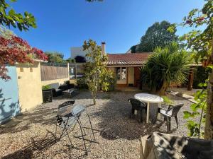 Velezia Guesthouse