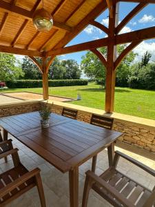 Villas Luxury 3 Bed Home with Heated Swimming Pool Air Con and Boules Pitch : photos des chambres