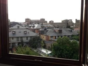 TEMPLE - San Esteban de Valdueza