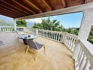 Villa Vista - 贾尔