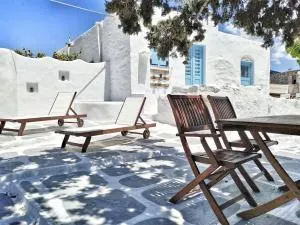 Danae’s cycladic house - Angairiá