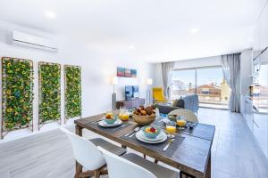 The Hub central apartment Burgau