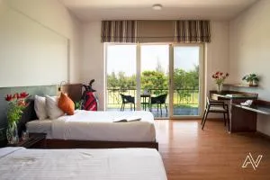 Clovergreens - Mattigiri