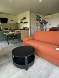 Appartements LIS ESTELLO - 4* apartment - Upscale gite in Flayosc : photos des chambres