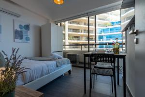 Burst Studio W Balcony in Larnaca