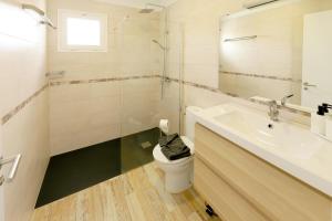 Bella, modern 4 bed Playa Blanca