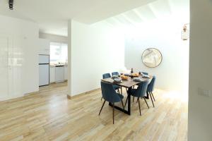 Bella, modern 4 bed Playa Blanca