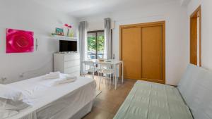 LovelyStay - Sweet Algarvian Escape