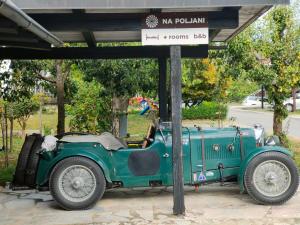 Rooms and Apartment Na poljani 