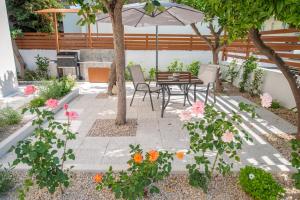 Monte Smith Luxury Garden Apartment With Parking