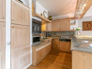 Appartement de charme avec wifi, au pied des pistes, 4 pièces, Val-dIsère - FR-1-694-130