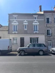 Central village house in Bussiere Poitevine - Adriers