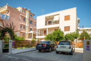 Monte Smith Luxury Garden Apartment With Parking