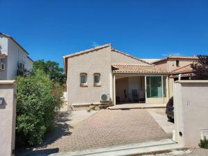 Maisons de vacances Sainte Marie la mer : Villa independante, plage a pied a 250 m : photos des chambres