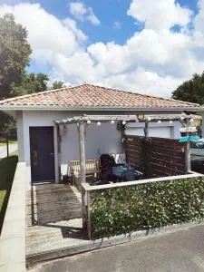 Le Porge Beach House - 4 people - Saumos