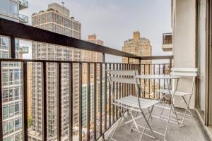 UES 1br w gym nr art museums NYC-1180