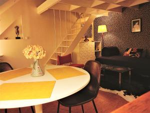 Appartements un Nid en Ville-a Nest in Town -AMIENS-classe 3 etoiles : photos des chambres