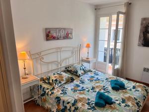 Appartements Appartement, plein centre, balcons, clim, parking : photos des chambres