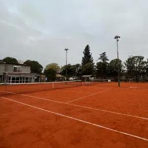 MARTIN TENIS CLUB - نافارو