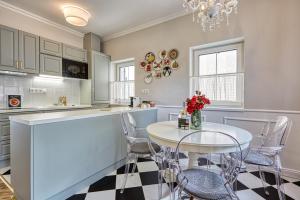 The Doors Boutique Apartments