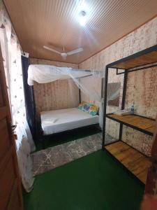 PRIMESHADE GUESTHOUSE