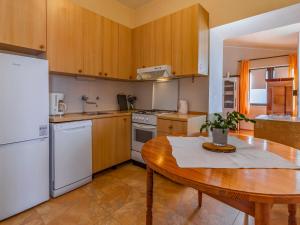Apartment Vladimir by Interhome 