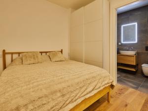 Studio Serene Glow Nook & Terrace by Interhome