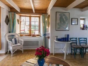 Holiday Home Ty Glaz by Interhome