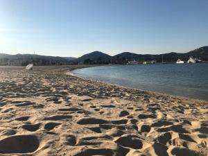 La Voile Blanche -Port-Grimaud Lux