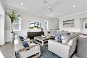 Kite One - Private bayside home with Pool and Hot Tub home