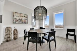 Kite One - Private bayside home with Pool and Hot Tub home