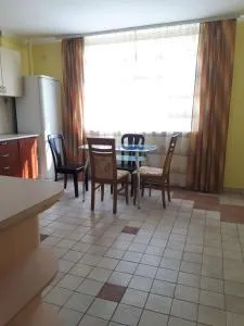 Великі апартаменти в Авторському котеджі - Zastava