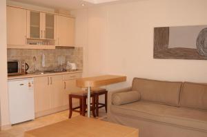 Villanaz Apart Hotel