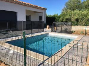 Maisons de vacances Villa avec piscine et jardin : photos des chambres