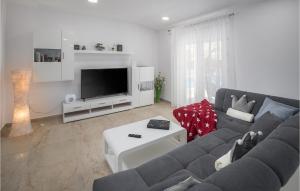 Lovely Home In Barban With Wifi