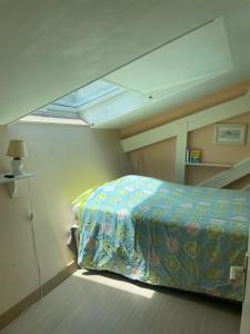Appartements Rare 2 bedroom with private beach on Lake Annecy : photos des chambres