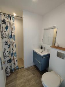 Appartement indépendant avec terrasse à 200m de la plage
