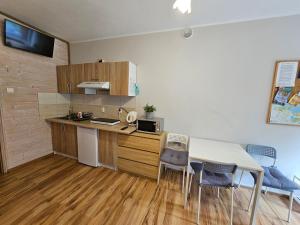 Miniapartament pokój z aneksem Sztutowo 884#90#09#01