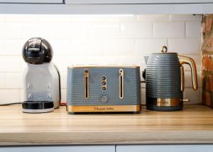 Romantic Cotswold Cottage- dog friendly and village location