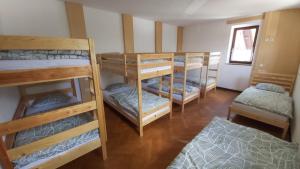 Hostel in picerija Špajza